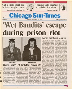 Home Alone 2 (1992) - Original "Wet Bandits Escape" Newspaper