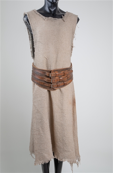 Maximus (Russell Crowe)Slave Costume From “Gladiator” 